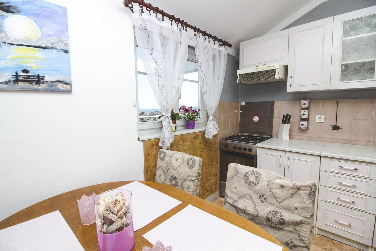 Ferienwohnung Apartman Nicole Zadar Exterior foto