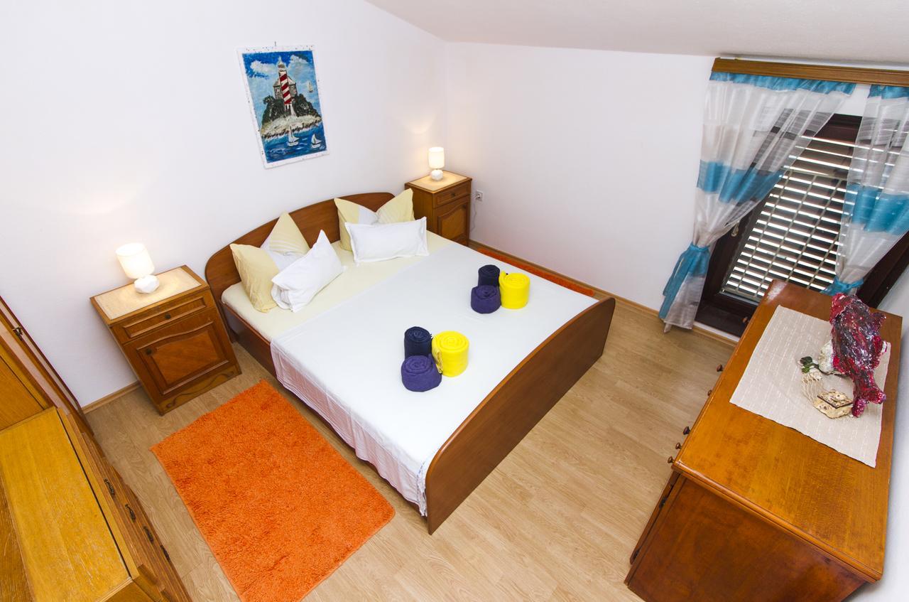 Ferienwohnung Apartman Nicole Zadar Exterior foto